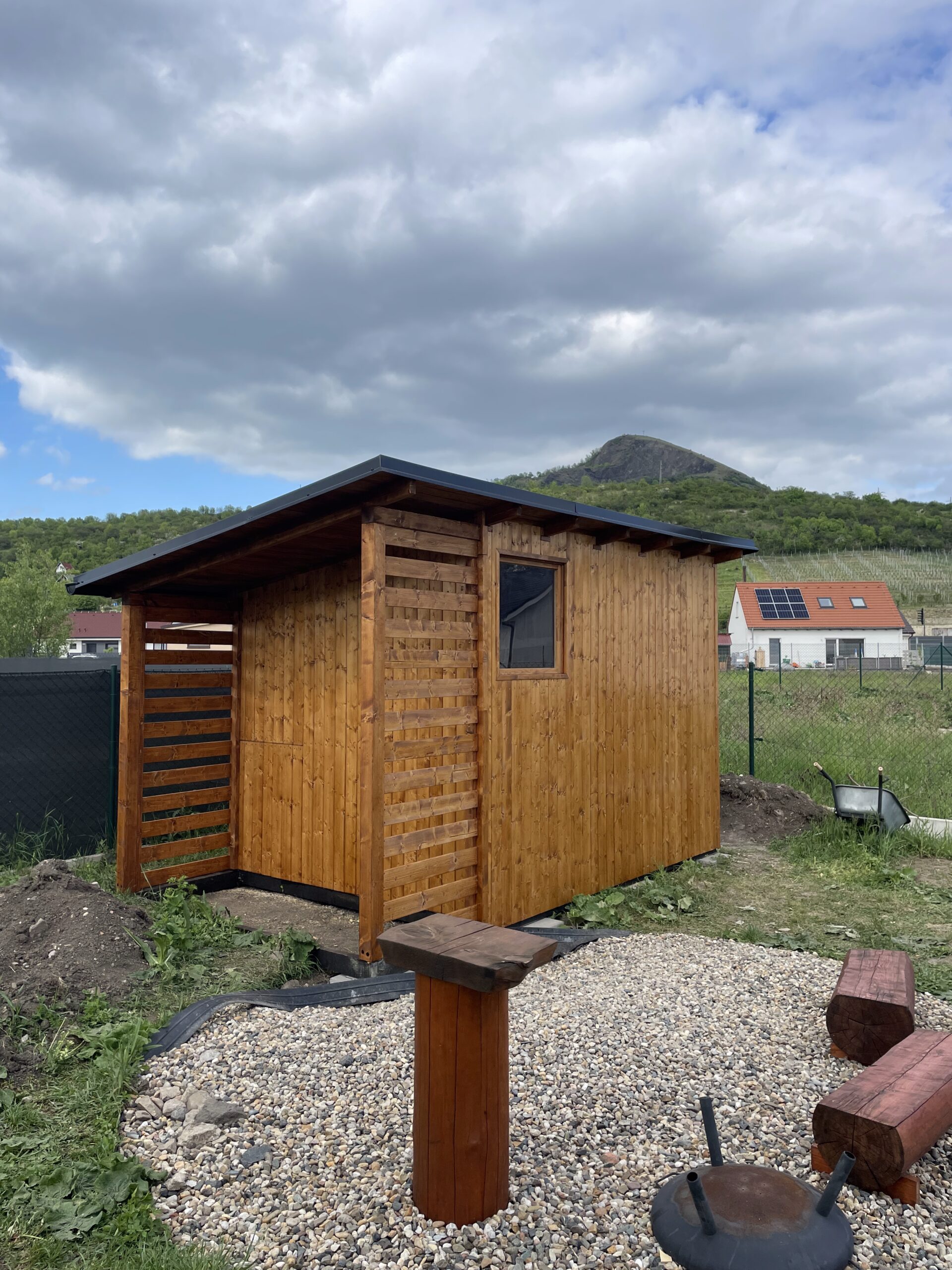 Zahradní domek v Žalhosticích